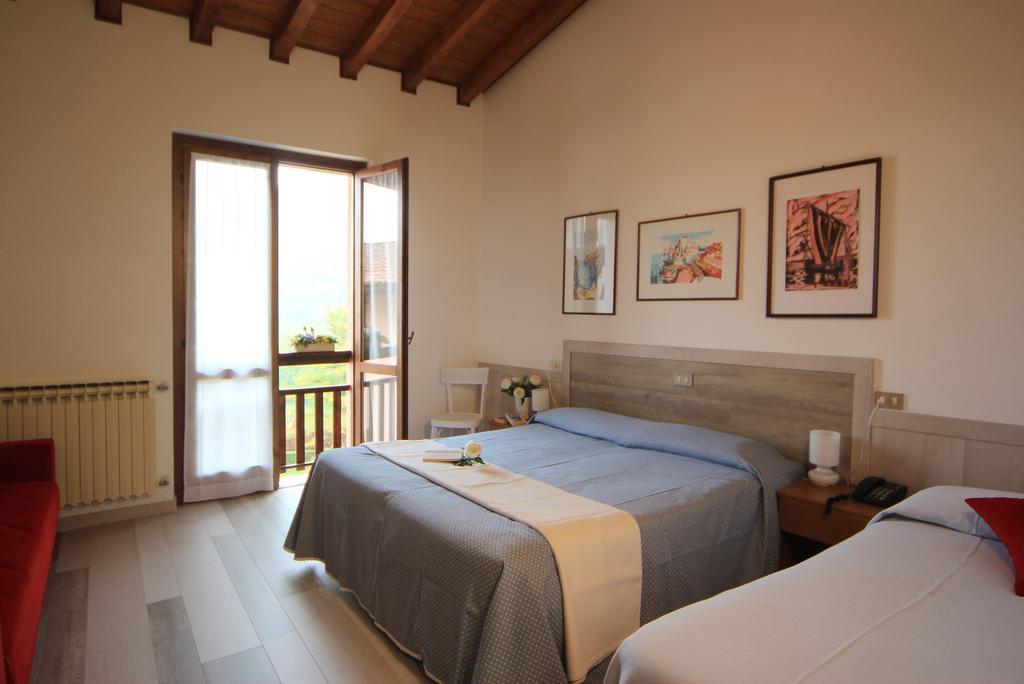 Hotel Colomber Gardone Riviera Εξωτερικό φωτογραφία
