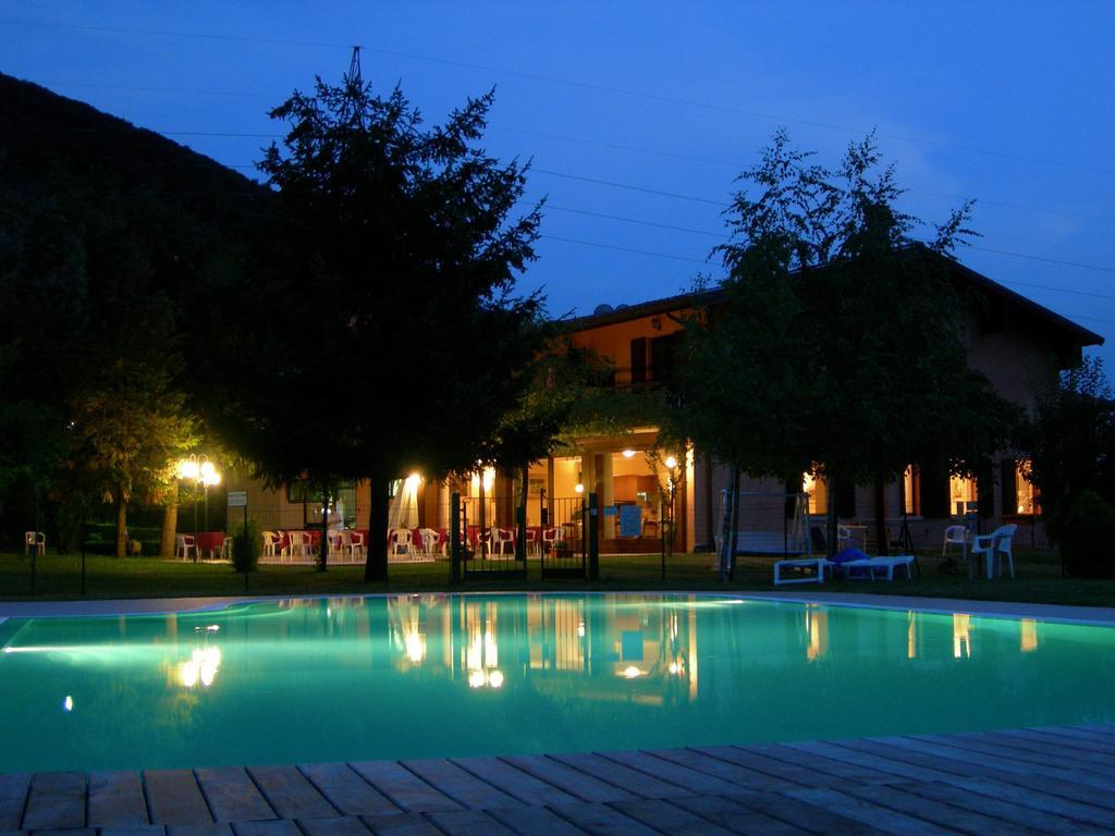 Hotel Colomber Gardone Riviera Εξωτερικό φωτογραφία