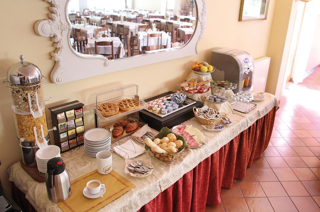 Hotel Colomber Gardone Riviera Εξωτερικό φωτογραφία