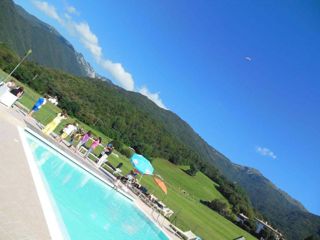 Hotel Colomber Gardone Riviera Εξωτερικό φωτογραφία